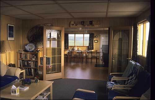 Peterson'S Point Lake Lodge Yellowknife Buitenkant foto